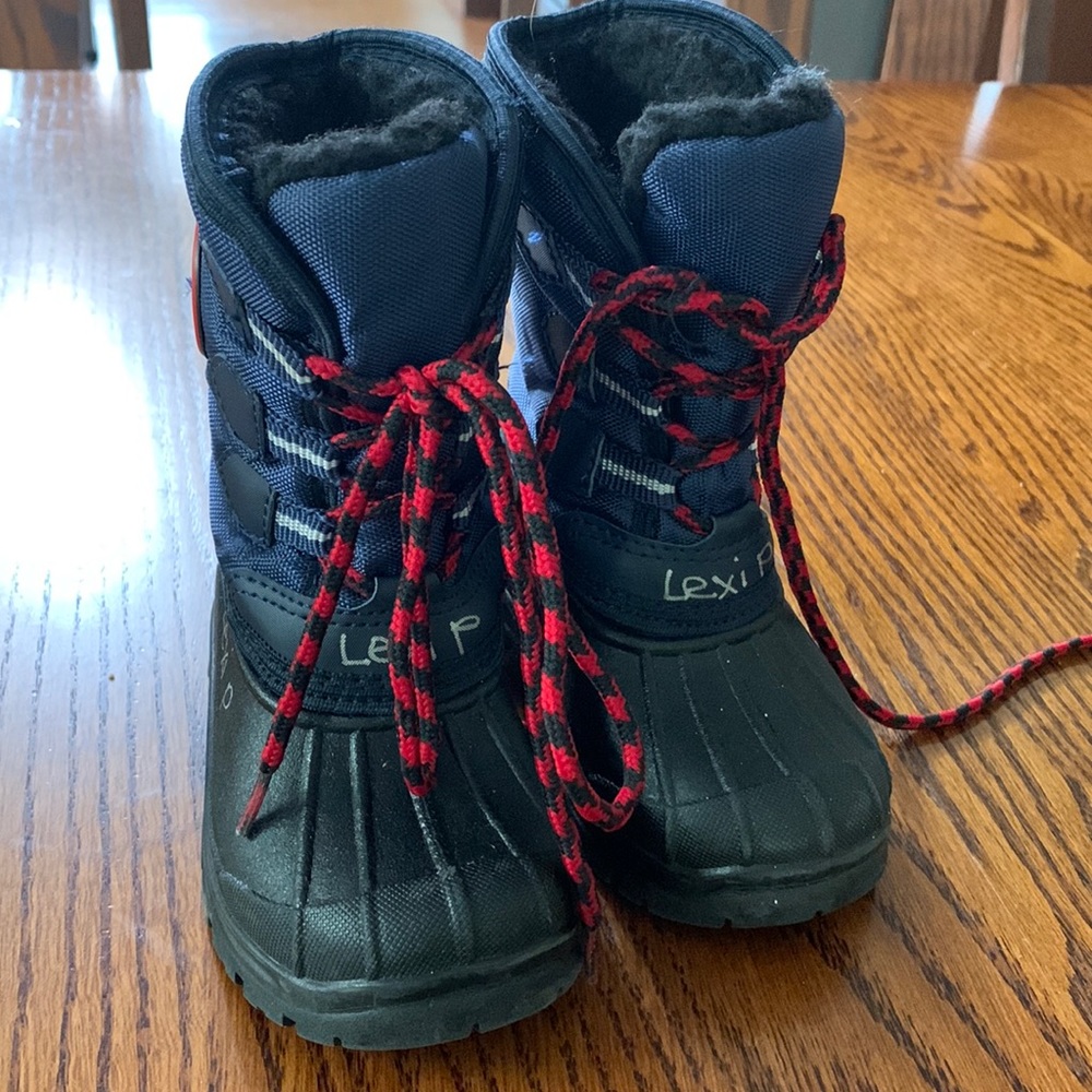 Adorababy toddler winter boots - size 6